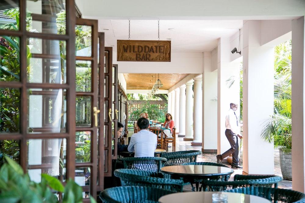 Bronte Hotel Harare Kültér fotó